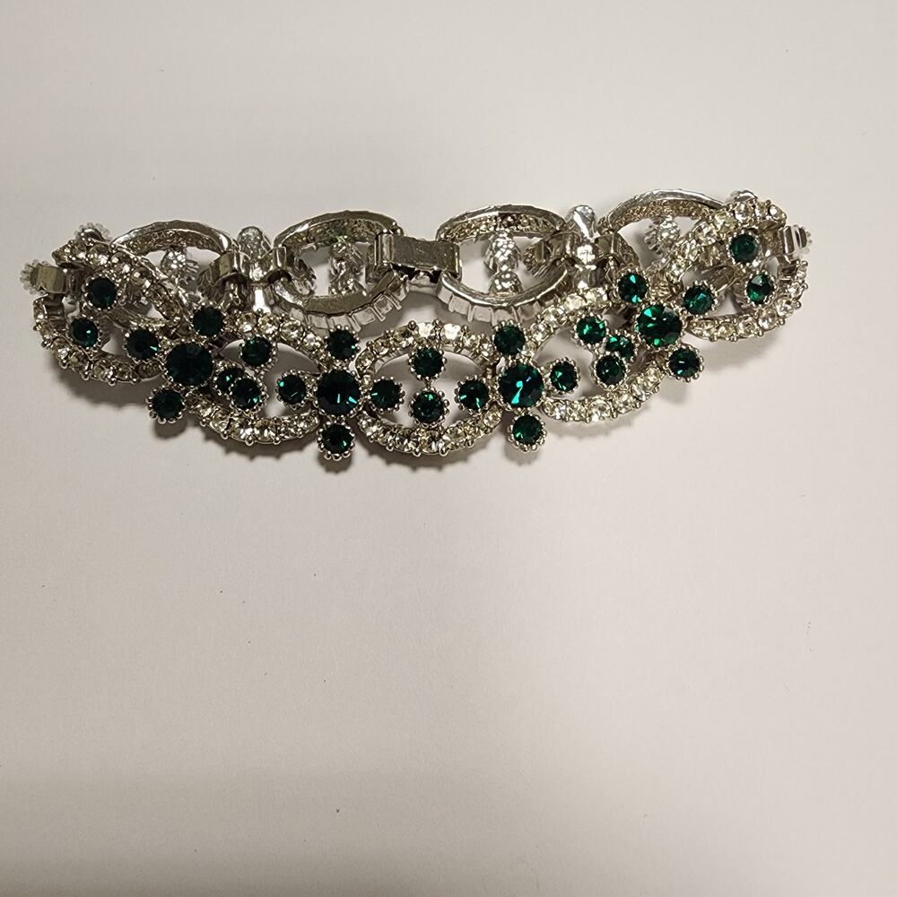 Rhinestone and faux emerald encrusted fashion Bracelet jb